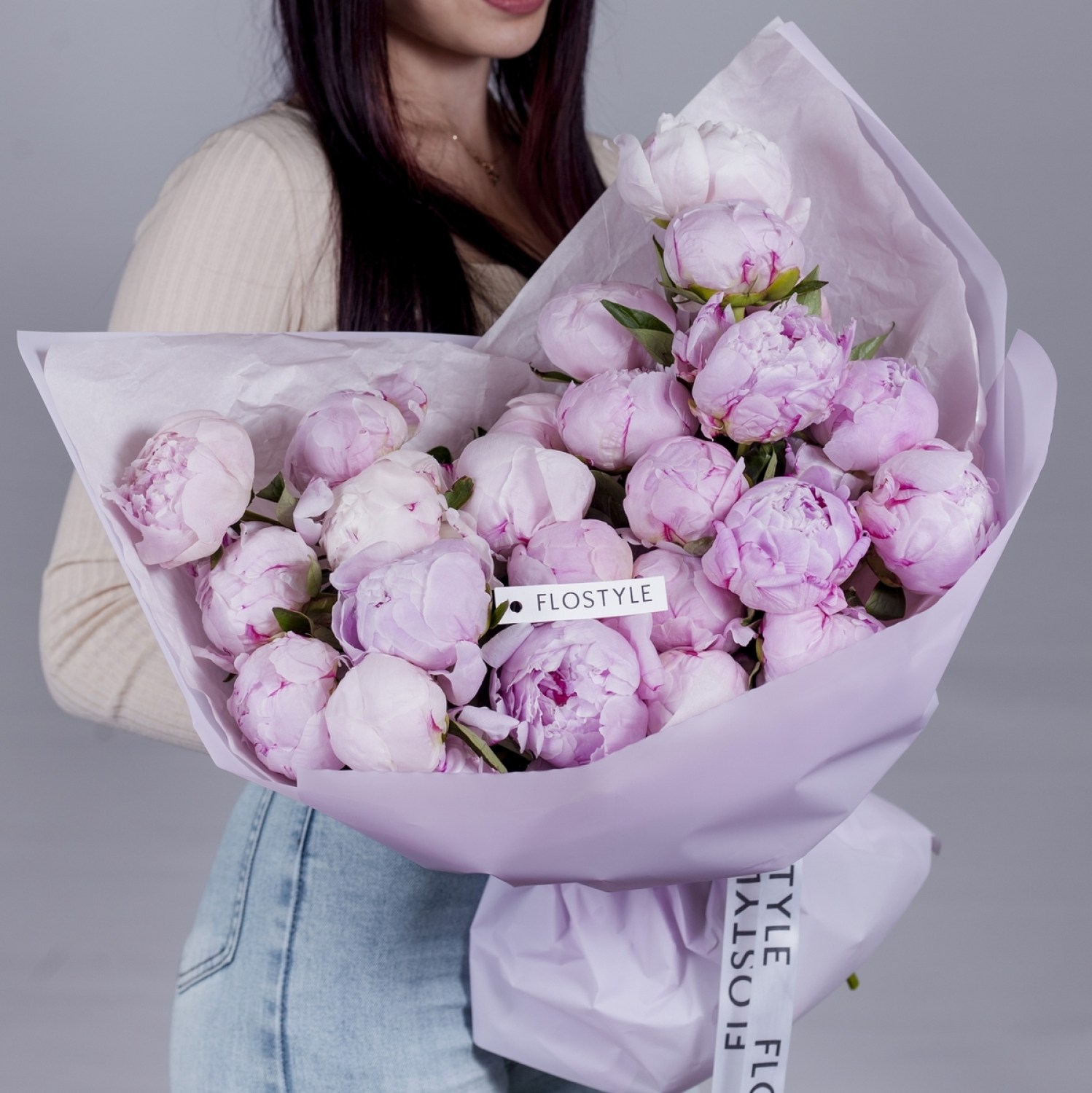 bolshoj buket iz pionov 25 pionov 8